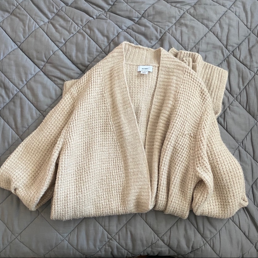 🌻Comfy Tan Sweater